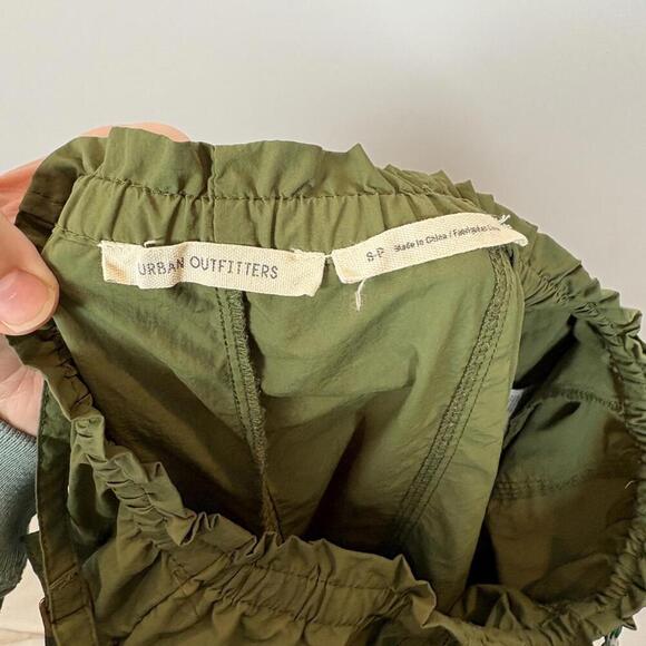 Urban Outfitters Dark khaki Green Waylan Nylon Jogger Pant Size: Small - Picture 7 of 8